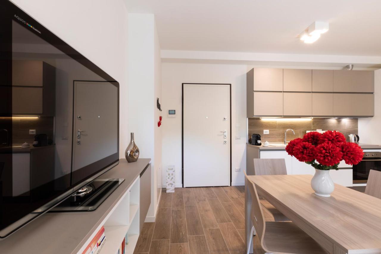 West - Modern And Comfortable Appartement